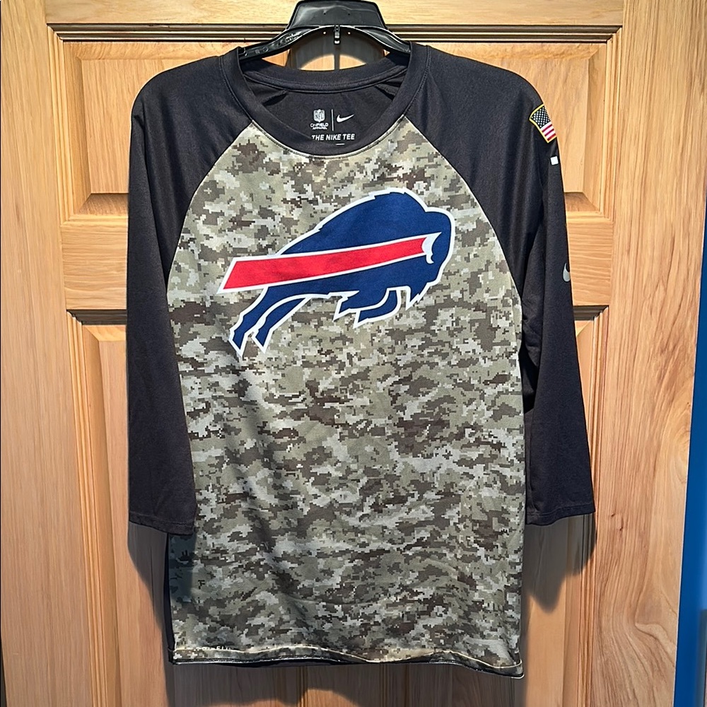 Nike Camo and Black Men's Shirt